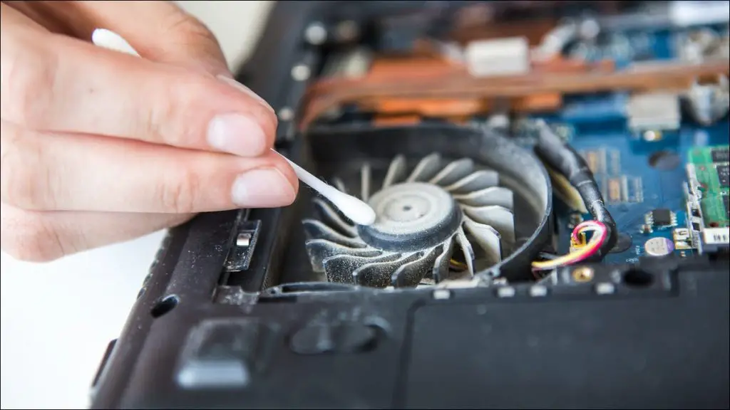 How to tell if your laptop is overheating?