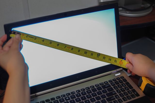 How to Measure Your Laptop Screen